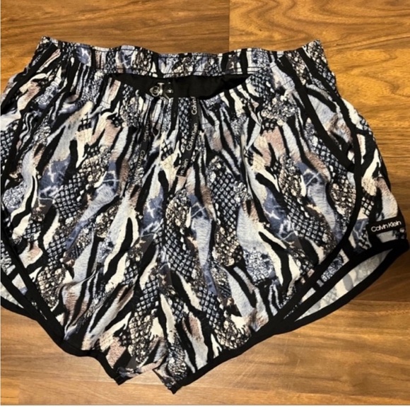 Calvin Klein athlete shorts - Picture 1 of 2
